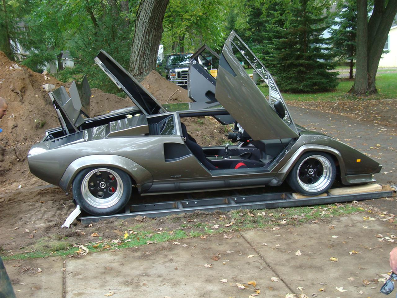 Illustration for article titled Countach Guy Needs Help: Basement-Built Lamborghini Fans Lead To Huge Web Hosting Bill